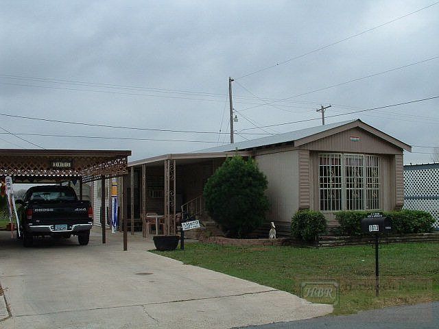 1st image of 1013 E Palmera Dr