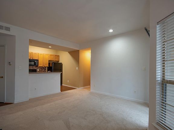 4th image of 12162 Penderview Ln APT 1604
