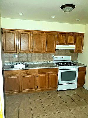 2nd image of 934 E 81st St Floor 2