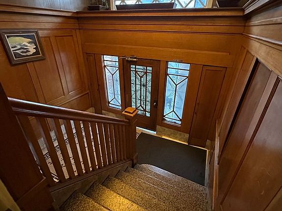 2nd image of 1461 California St APT 5