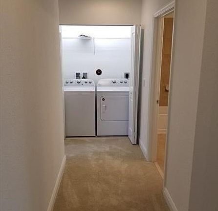 4th image of 4614 Windmill Ln