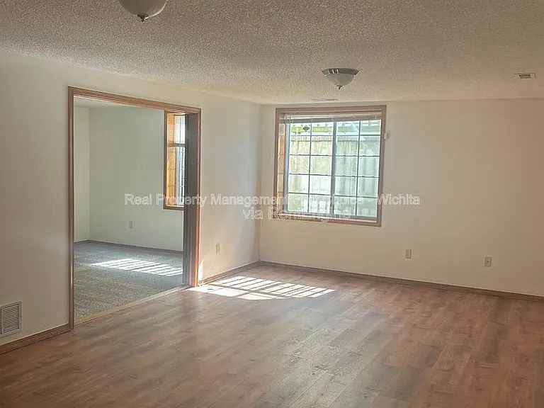 10805 E Funston St — Photo 14