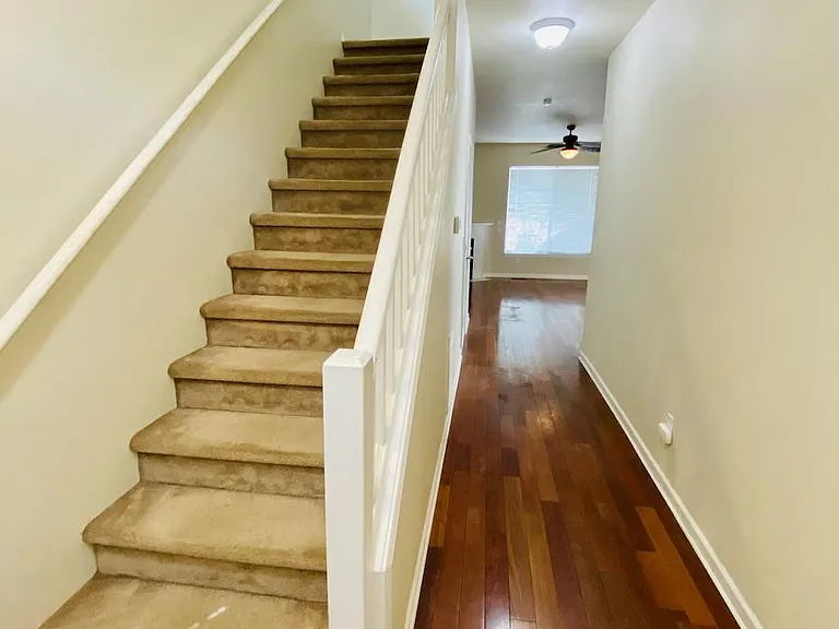 4199 SE Russell St — Photo 3
