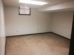 8508 Orchard St, Pleasant Valley, MO 64068