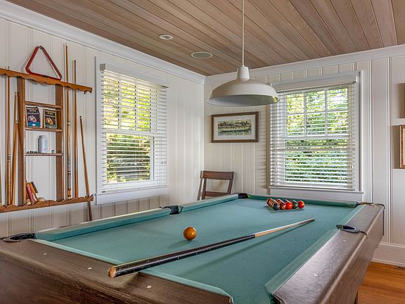 5th image of 930 W Cove Rd