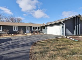 7149 Meadow Ln, Cary, IL 60013