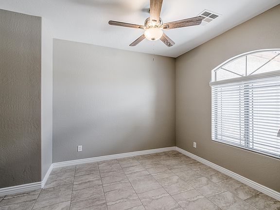 5th image of 22397 S 213th St
