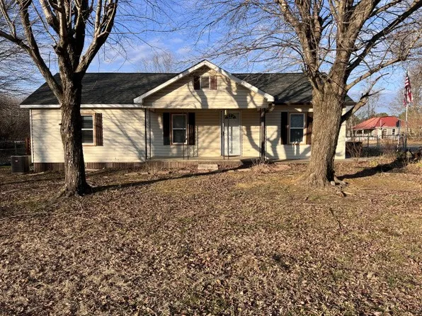 503 N 2nd St, Decherd, TN 37324