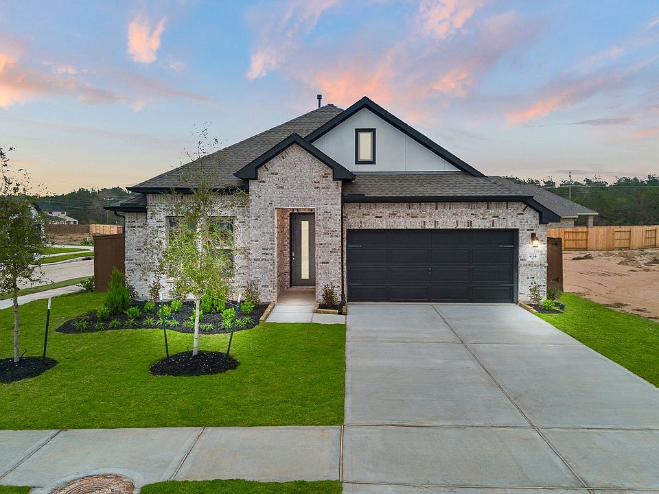 1st image of 414 Hillview Nature Dr