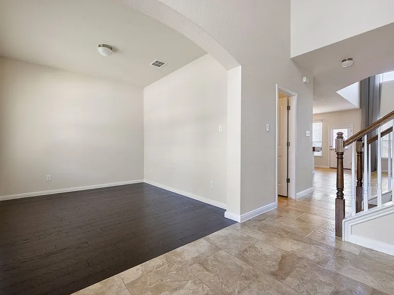 5489 Cypress Point — Photo 3