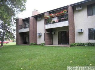 1543 Millpond Ct, Chaska, MN 55318