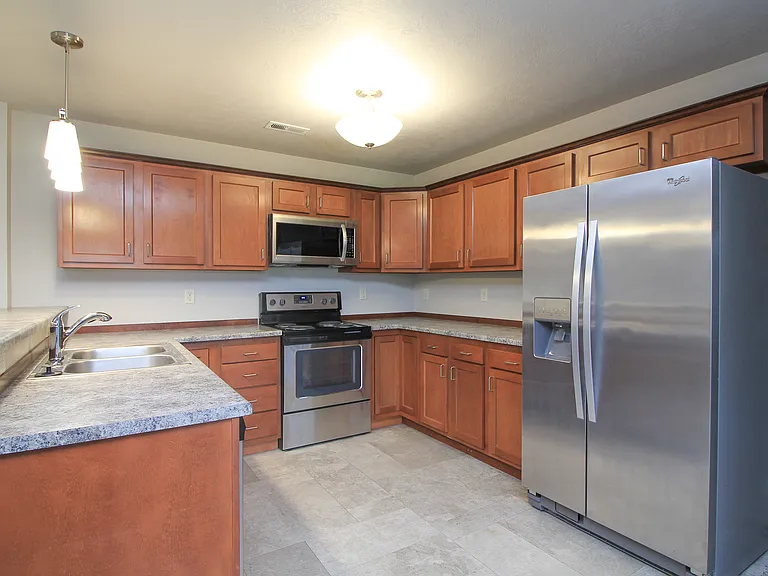 281 Vernon Dr #4 — Photo 9