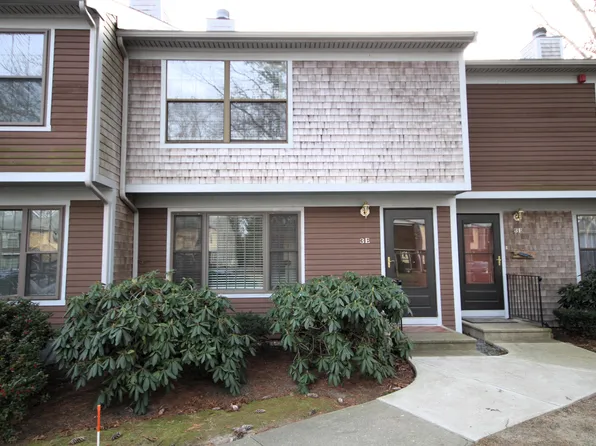 195 Falmouth Road #3E, Mashpee, MA 02649