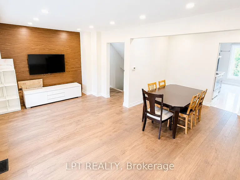 100 Burrows Hall Blvd #63 — Photo 5