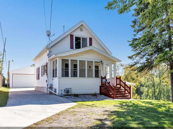 1911 S 13th St, Manitowoc, WI 54220