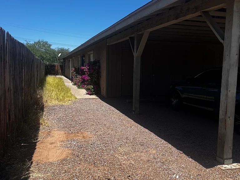 1921 N Madelyn Ave — Photo 5