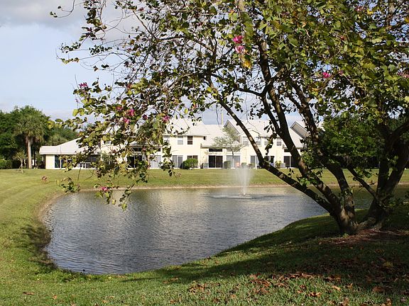 2nd image of 5130 Woodruff Lane