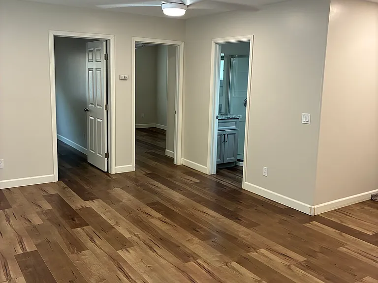 3263 Grande Vista Ave — Photo 4