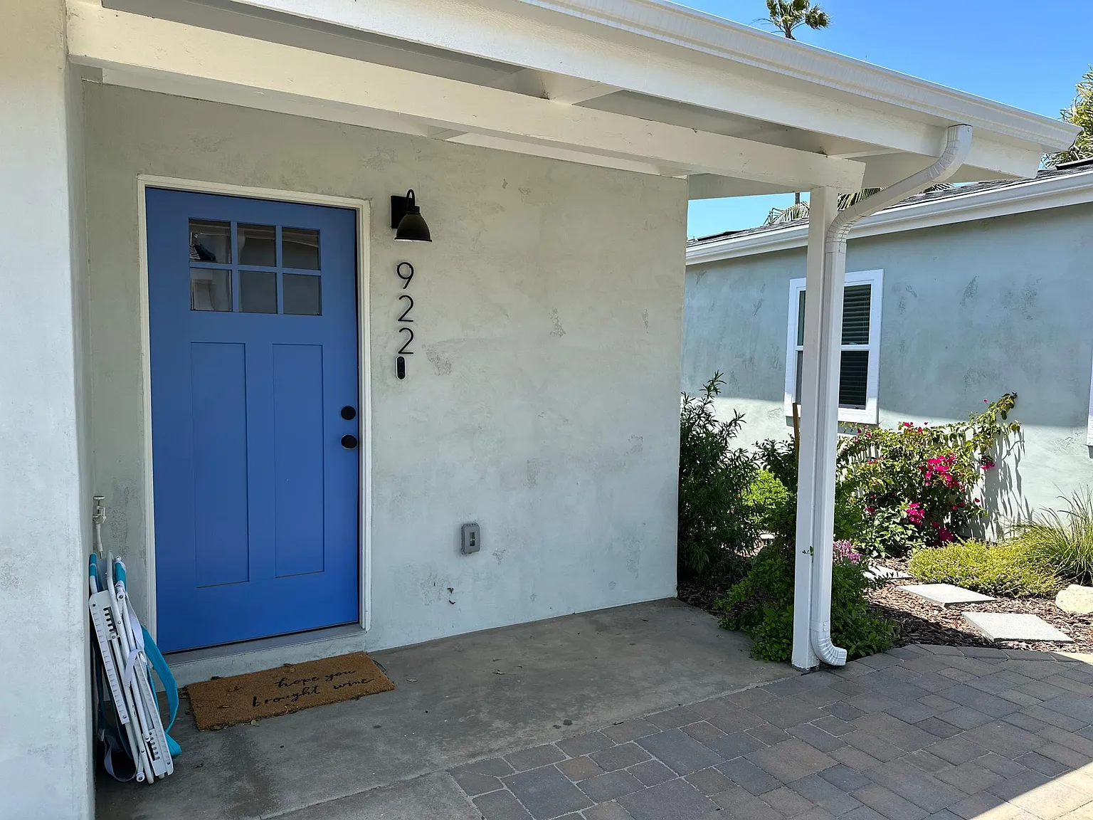 2 bed, 725 sqft, $4,000 — Photo 2