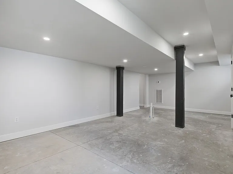 2704 Westwood Ave — Photo 50