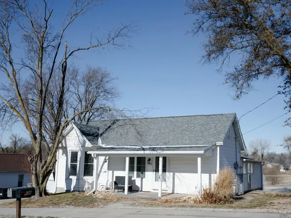 312 W Wool St, Avoca, IA 51521