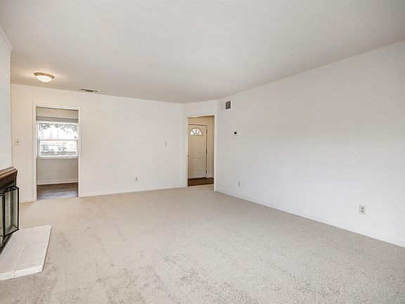 5th image of 1420 Rushden Dr