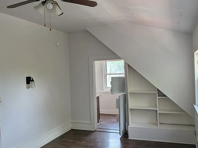 733 E Fort King St #7 — Photo 6