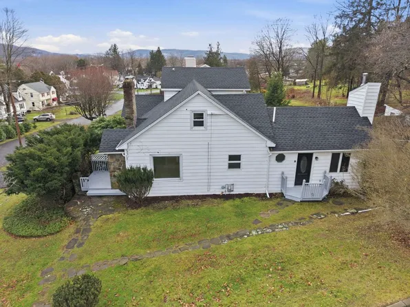 41 Rosedale Dr, Binghamton, NY 13905