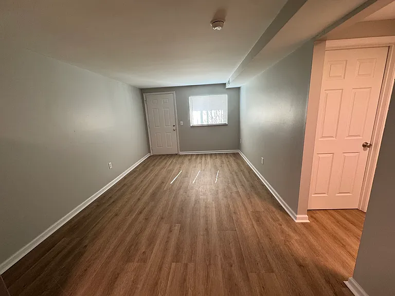 384 E 15th Ave — Photo 3