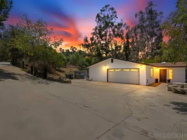 160 Scottford Dr, El Cajon, CA 92021