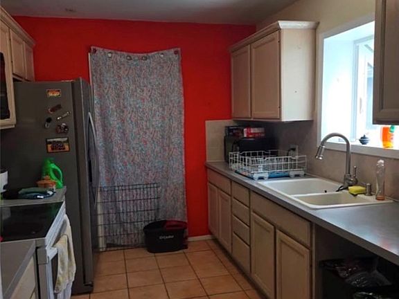 2nd image of 9574 Goldcrest Cir