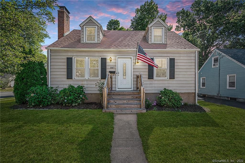 227 McKee St, Manchester, CT 06040 Zillow