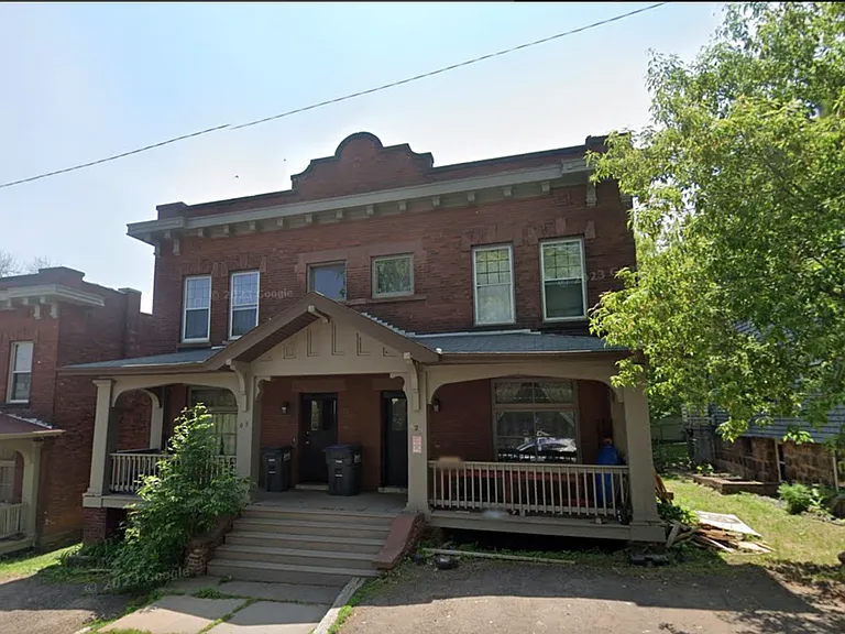 623-625 N 10th Ave E — Photo 1