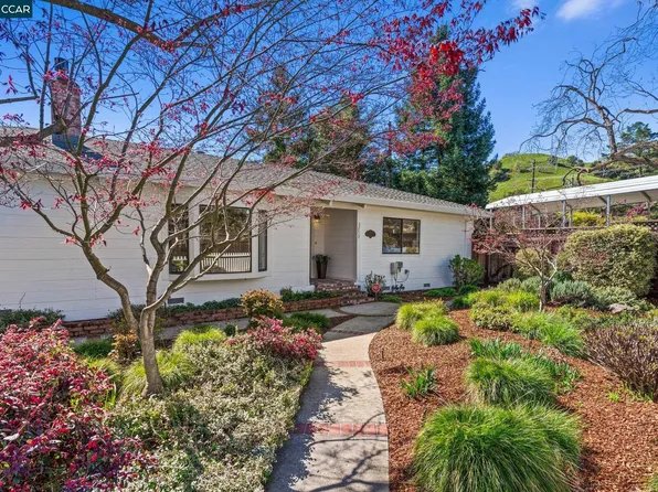 3273 Wooded Creek Ln, Lafayette, CA 94549