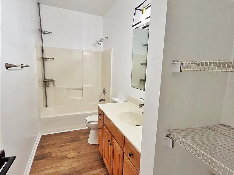 1166 Fullerton Ave #2 — Photo 19
