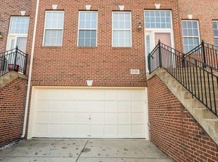 21120 Angela Sq, Sterling, VA 20166