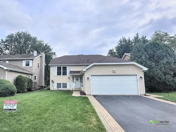 1118 Needham Rd, Naperville, IL 60563