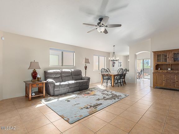 2nd image of 1542 S Dakota Sky Ct
