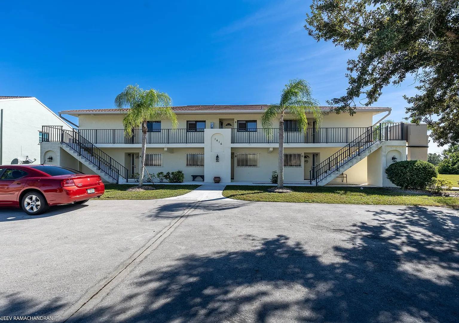 Turnkey Furnished Rental On Golf Course. Ground Floor Unit — Photo 1