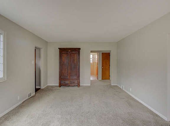 3rd image of 1312 S Race St