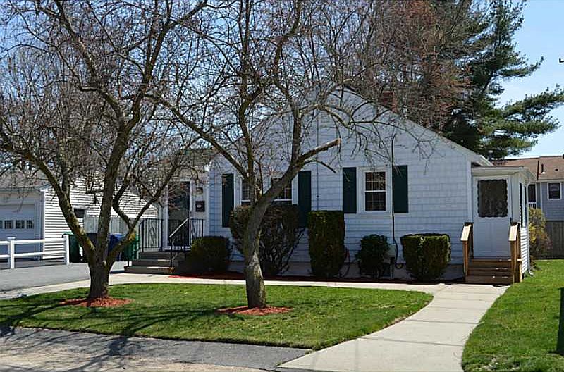 804 Church Ave, Warwick, RI 02889 Zillow