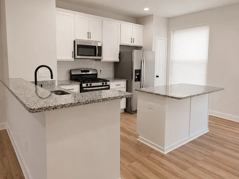 4413 Potomac Highlands Cir #4413 — Photo 2