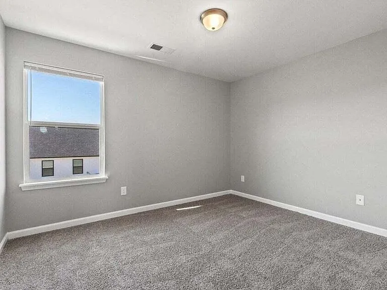 8141 Driftwood Loop — Photo 16