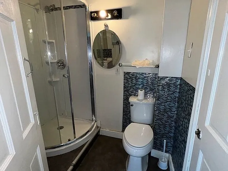 735 Hancock St #3 — Photo 7