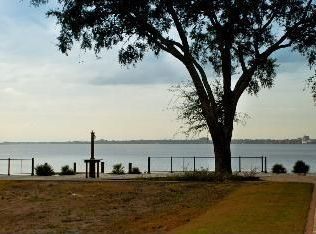 1624 River Rd, Jacksonville, FL 32207