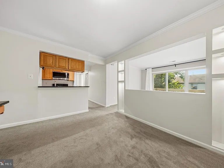 8511 Barrington Ct #S — Photo 6