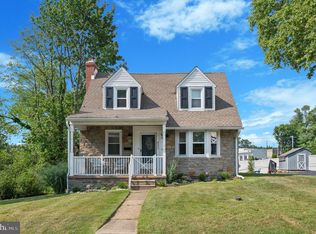 432 Glendale Cir, Springfield, PA 19064
