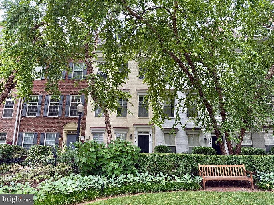 2nd image of 810 Capitol Square Pl SW