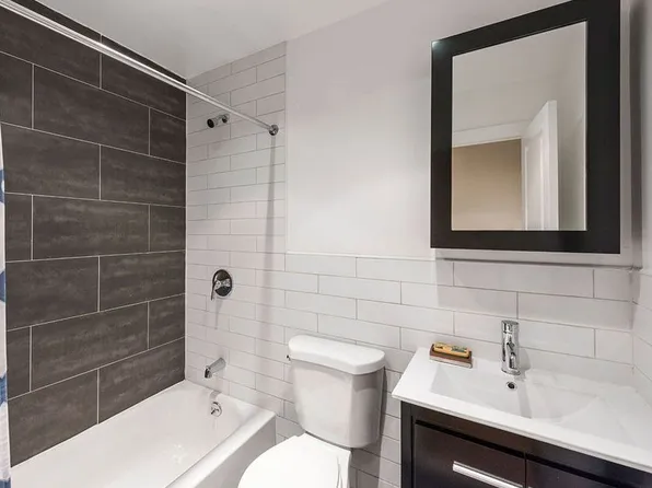 496 Van Buren image 7 of 8