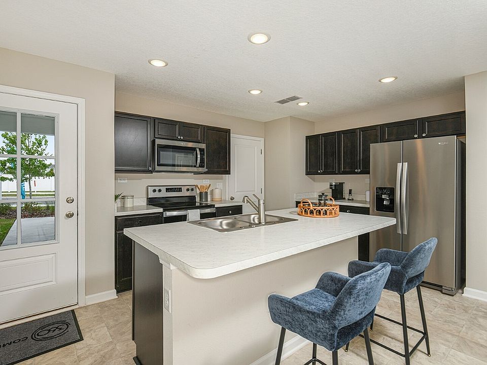 Liberty-Square-Oakleaf-4637-web